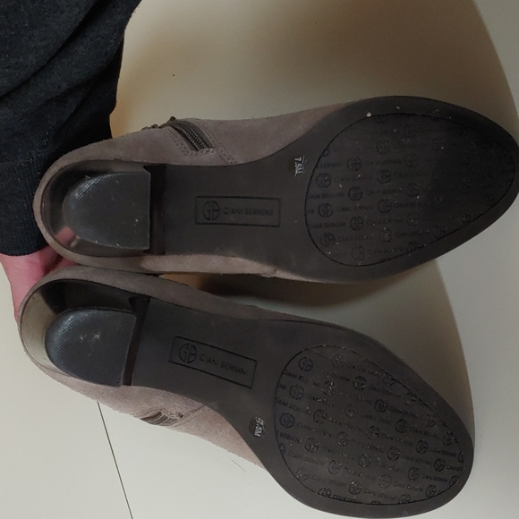 Giani Bernini Leather Short Booties 7.5M - Picture 14 of 17